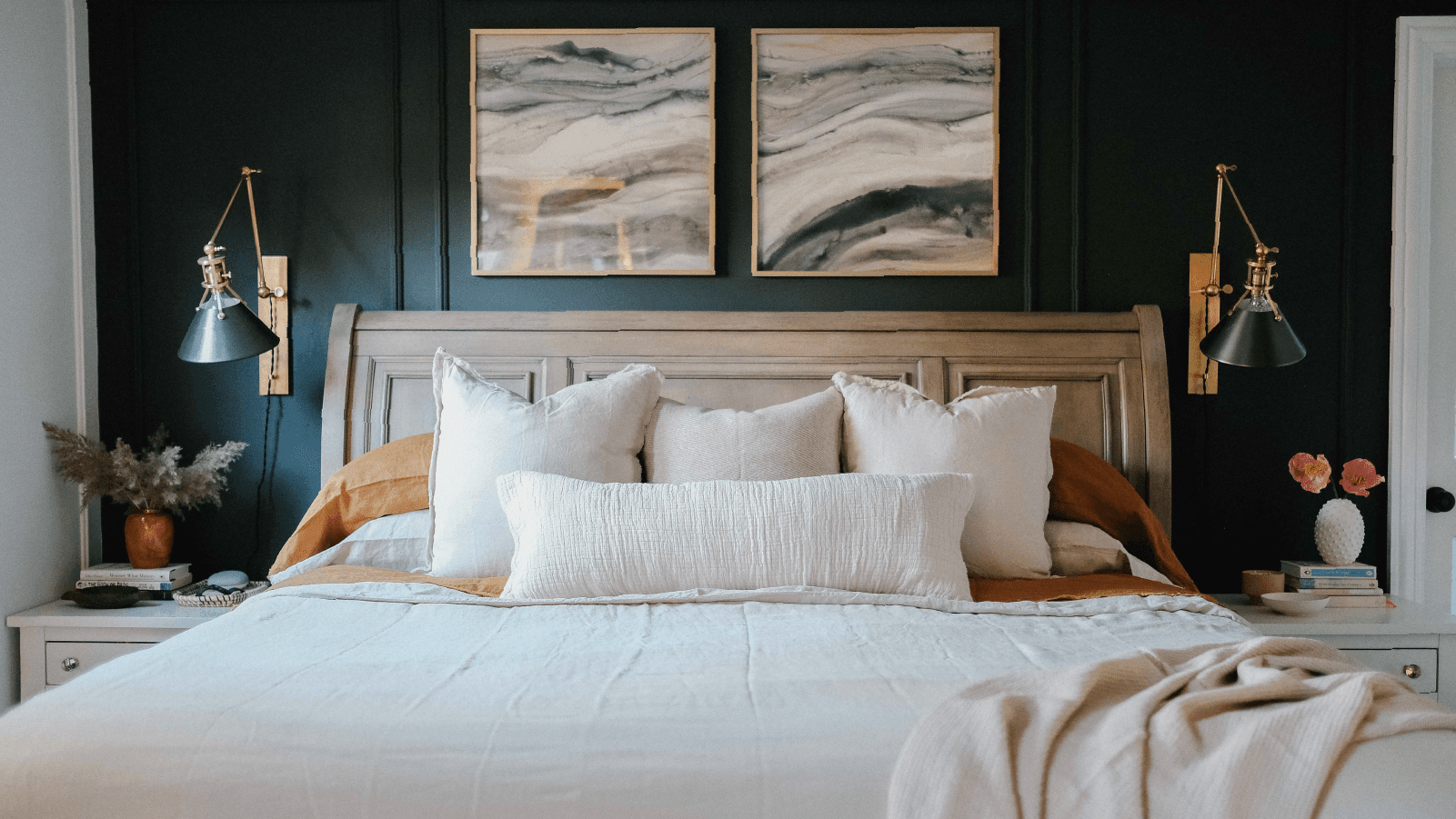 Le guide pour un éclairage de chambre à coucher de rêve | Montreal Lighting & Hardware