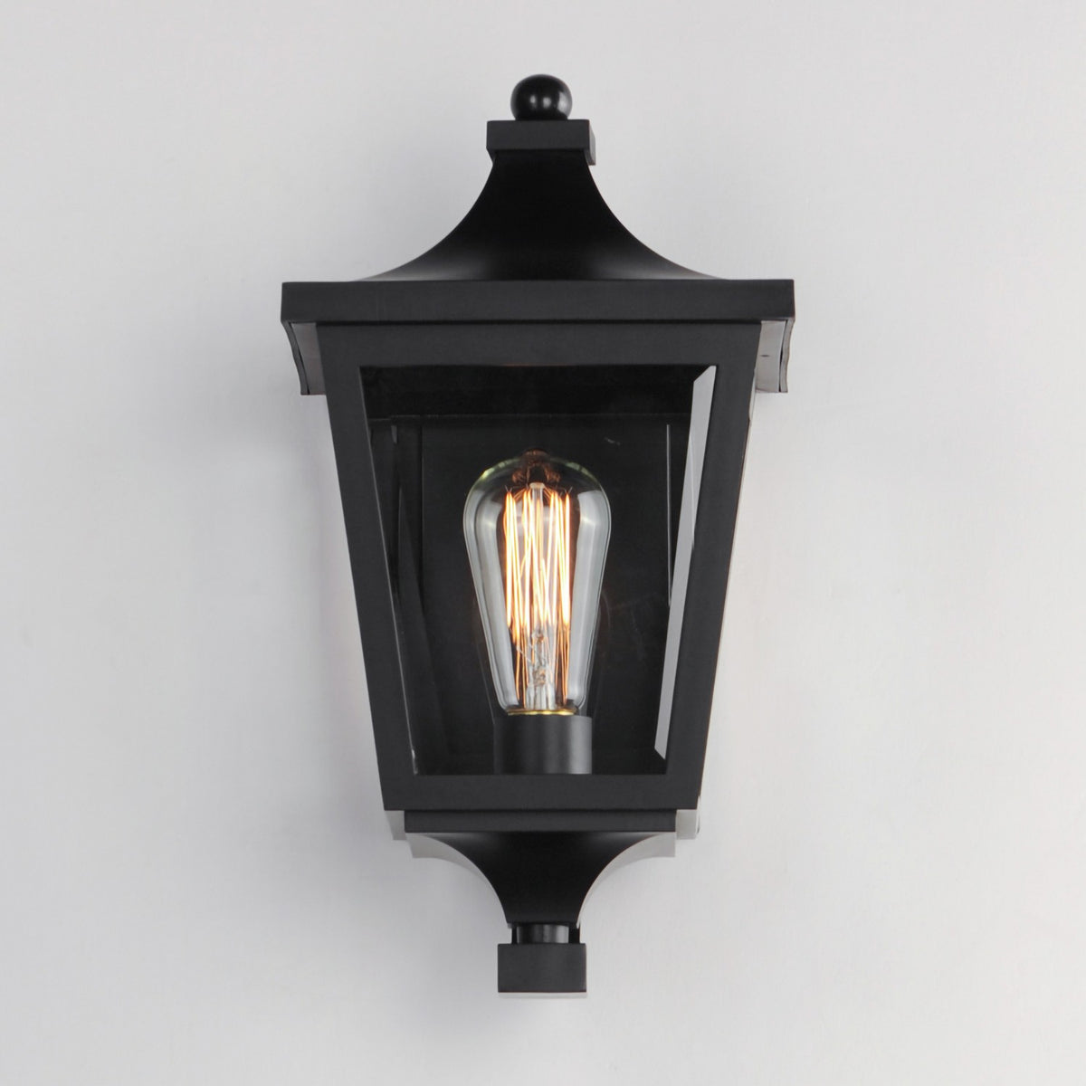 Sutton Place VX Outdoor Wall Sconce