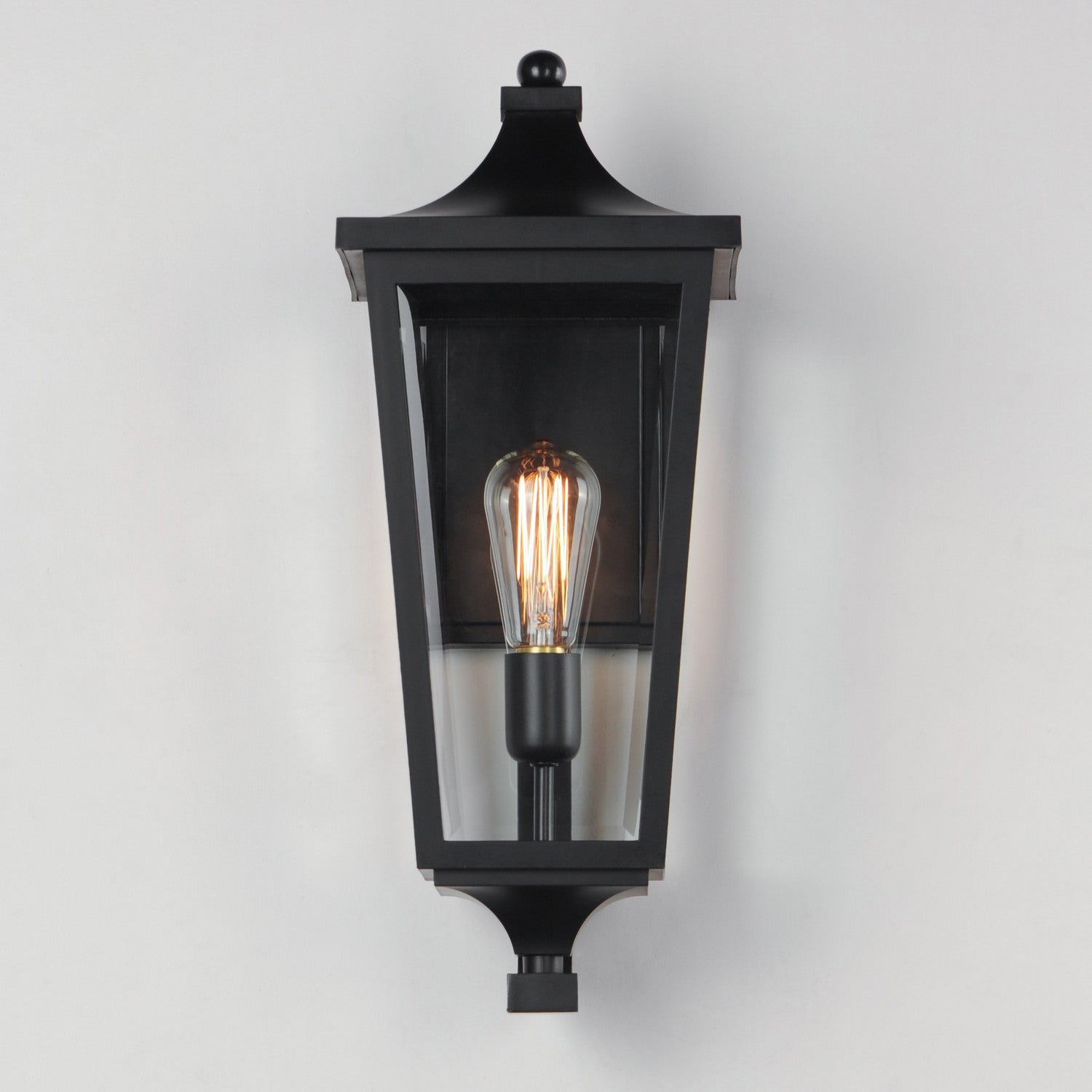 Sutton Place VX Outdoor Wall Sconce