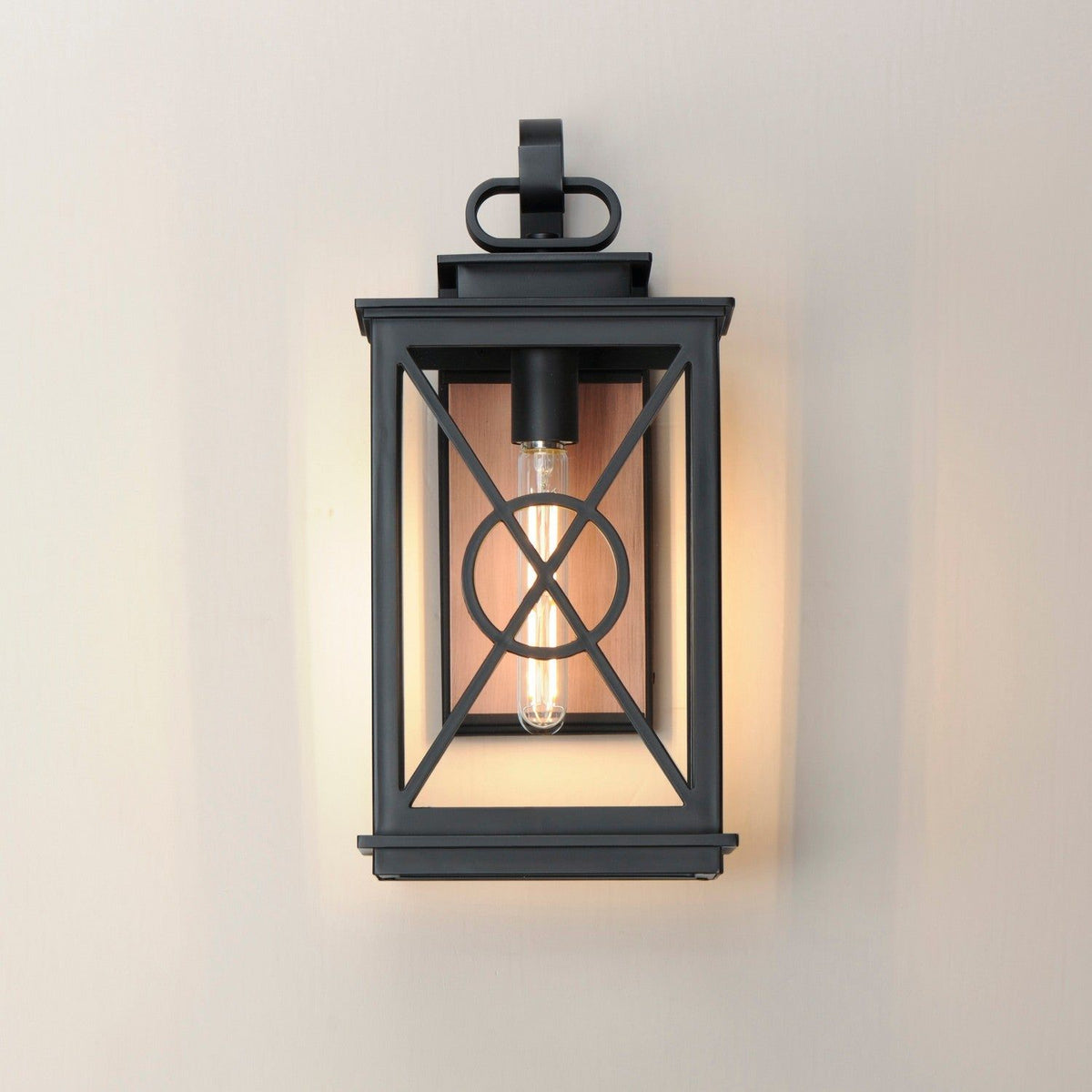 Yorktown VX Outdoor Wall Sconce