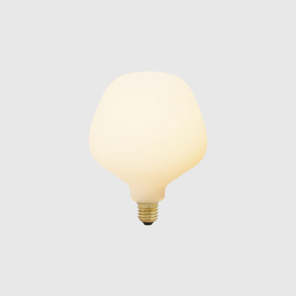 Enno 6W 2700K E26 Matte Porcelain US LED Bulb