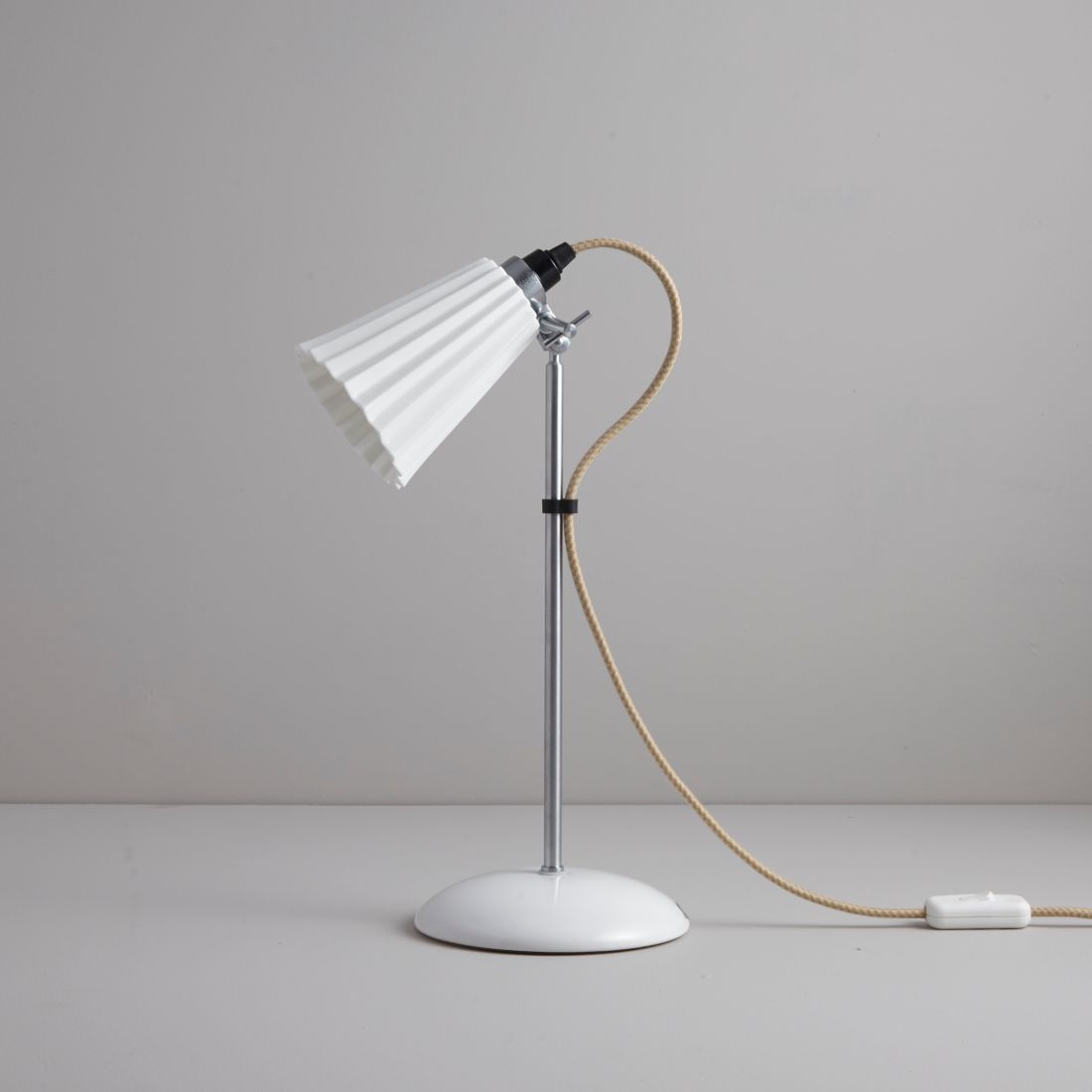 Hector Small Pleat Table Light