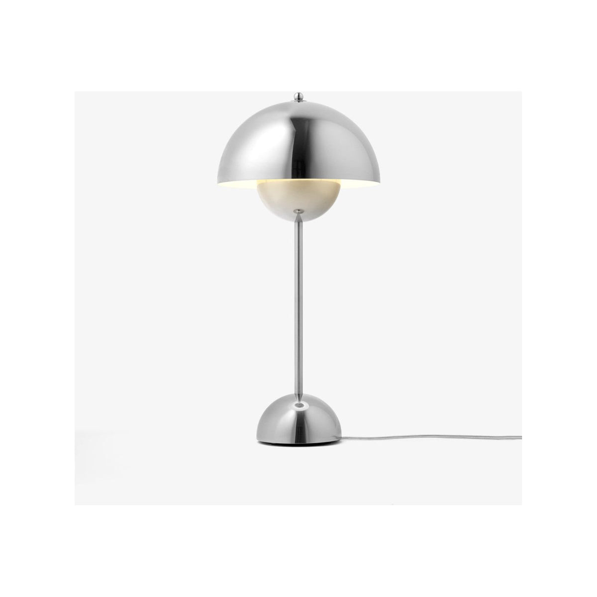 &Tradition - Flowerpot VP3 Table Lamp - AT-133084A274 | Montreal Lighting & Hardware