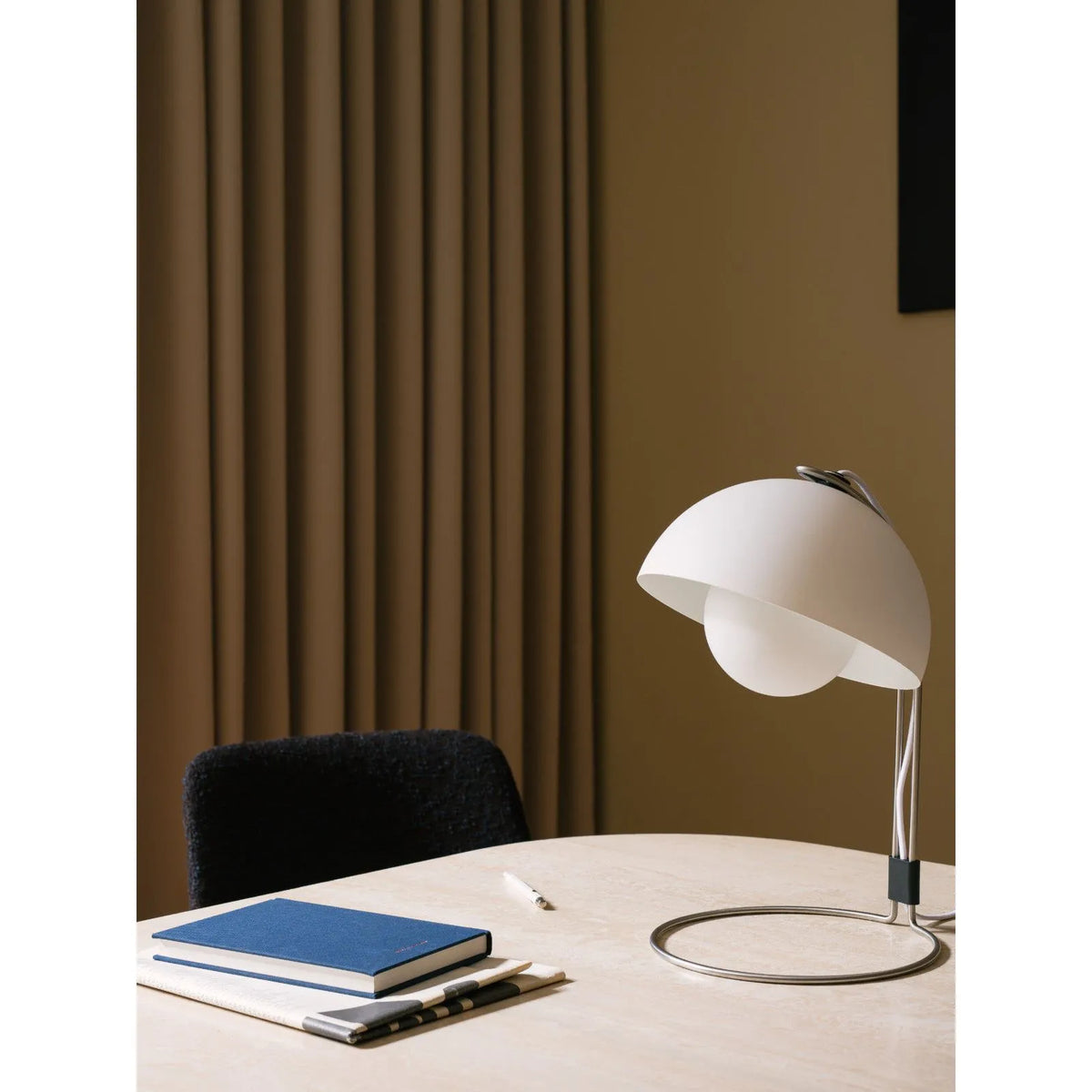 &Tradition - Flowerpot VP4 Table Lamp - AT-133086A221 | Montreal Lighting & Hardware