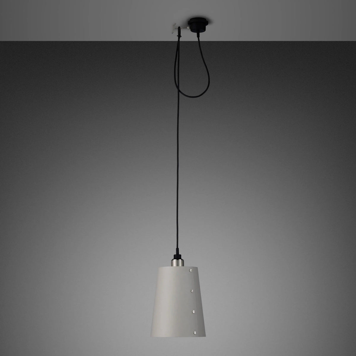 Buster + Punch - Hooked 1.0 Pendant - NHK-18478 | Montreal Lighting & Hardware