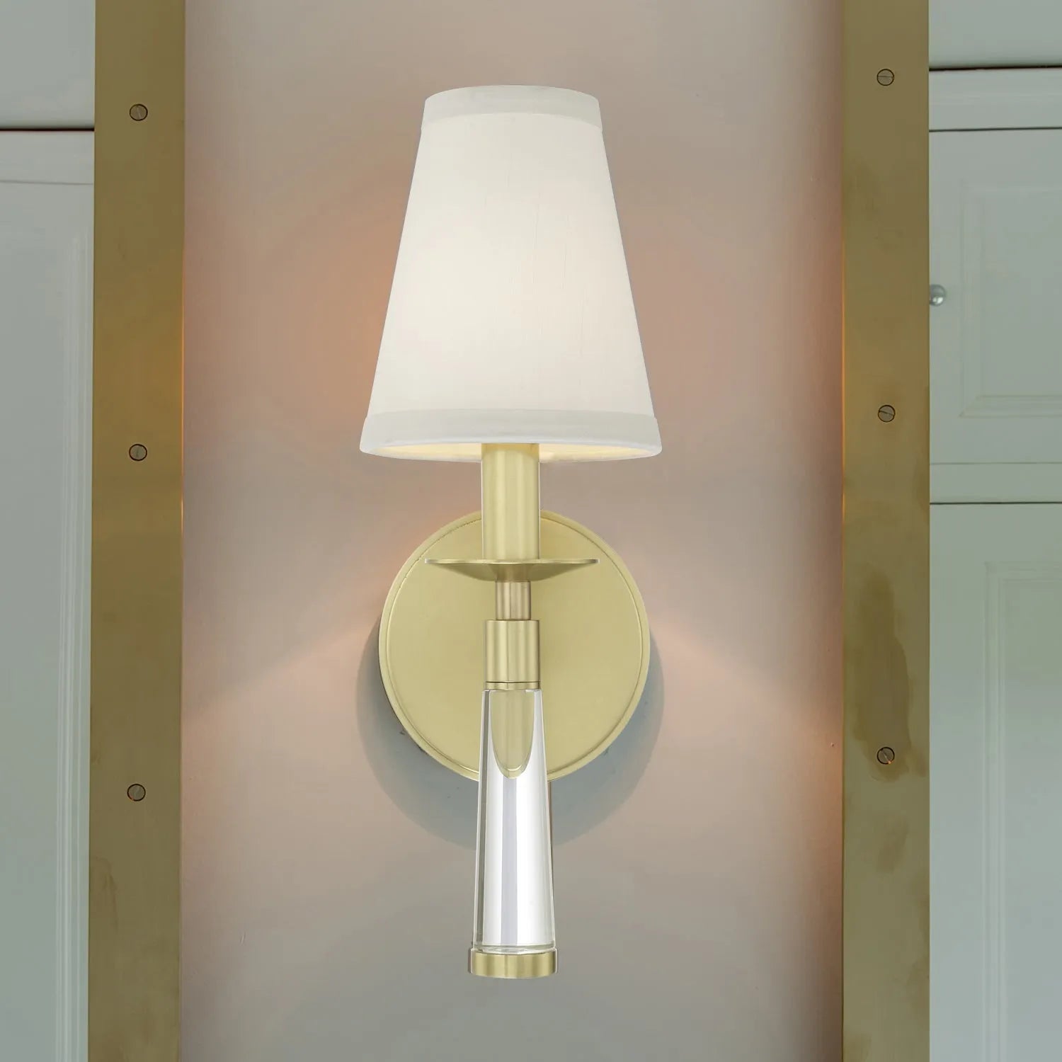 Crystorama - Baxter One Light Wall Mount - 8861-AG | Montreal Lighting & Hardware