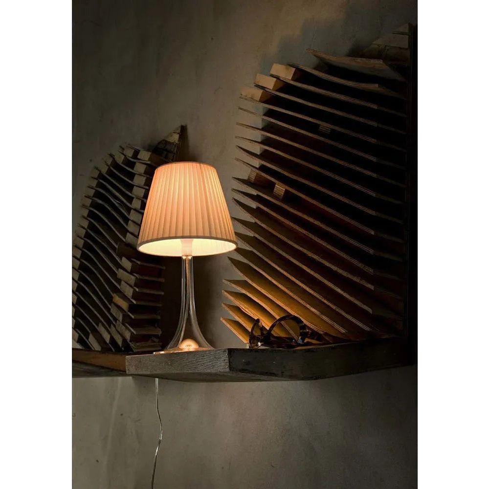 Flos - Miss K Soft Table Lamp - FU625507 | Montreal Lighting & Hardware