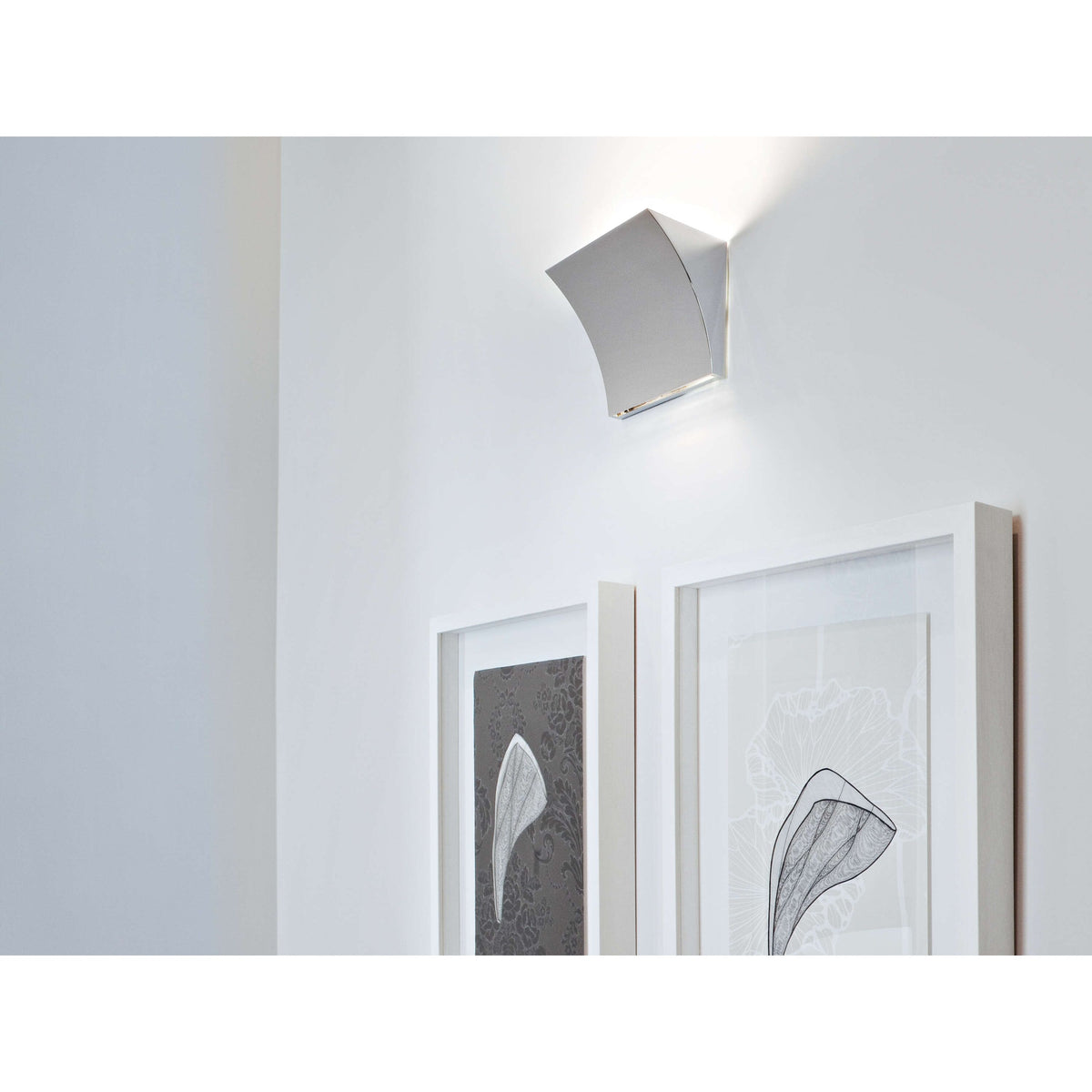 Flos - Pochette Wall Light - FU970557 | Montreal Lighting & Hardware