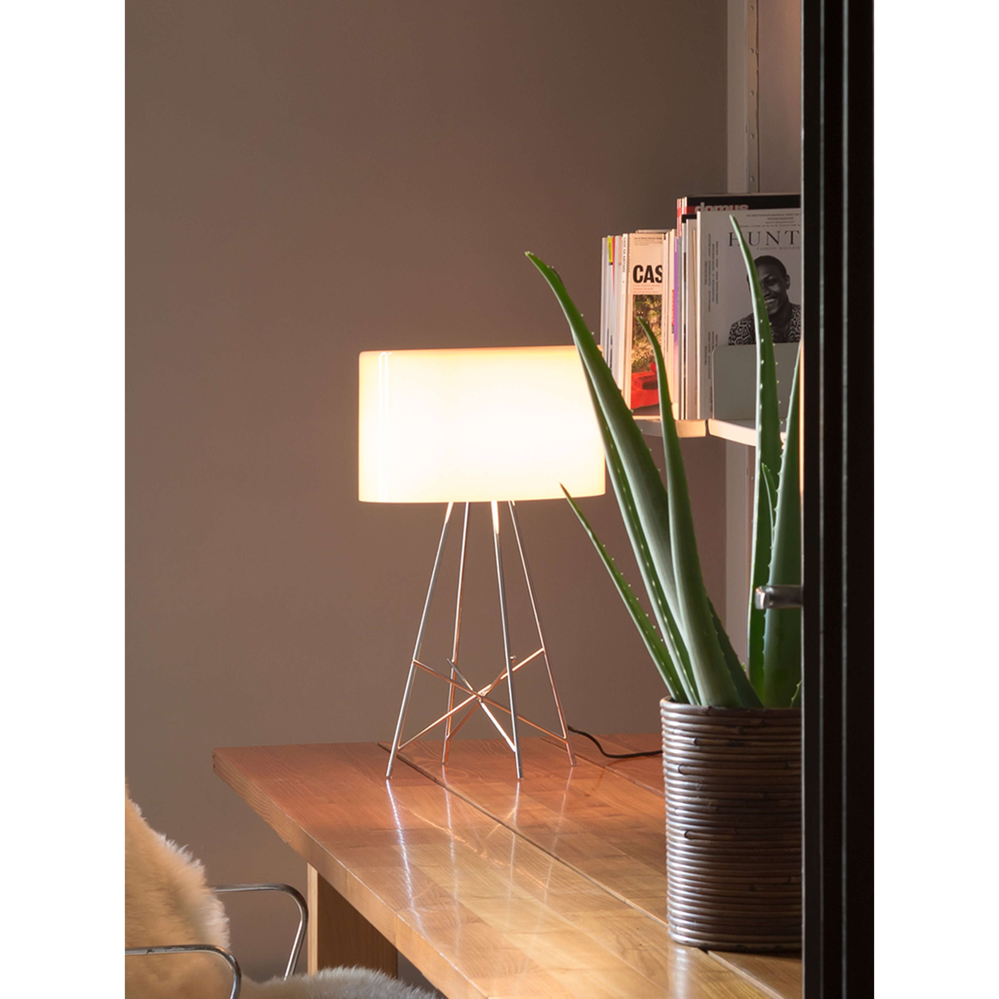 Flos - Ray Table Lamp - FU591130 | Montreal Lighting & Hardware