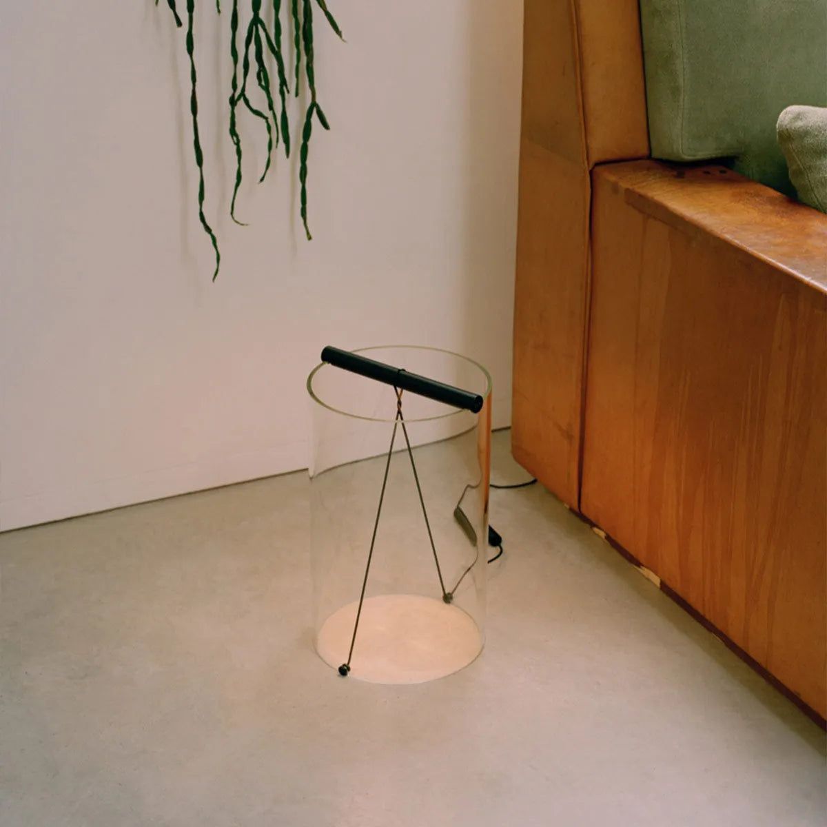 Flos - To-Tie Table/Floor Lamp - F7541031 | Montreal Lighting & Hardware