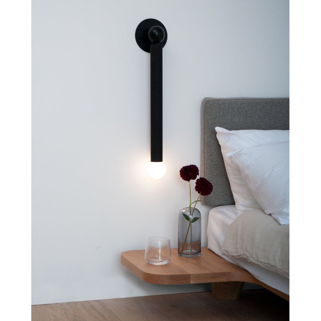 Hollis+Morris - Constellation Hanging Wall Sconce - CONSSCONCE-OKB-BLK | Montreal Lighting & Hardware