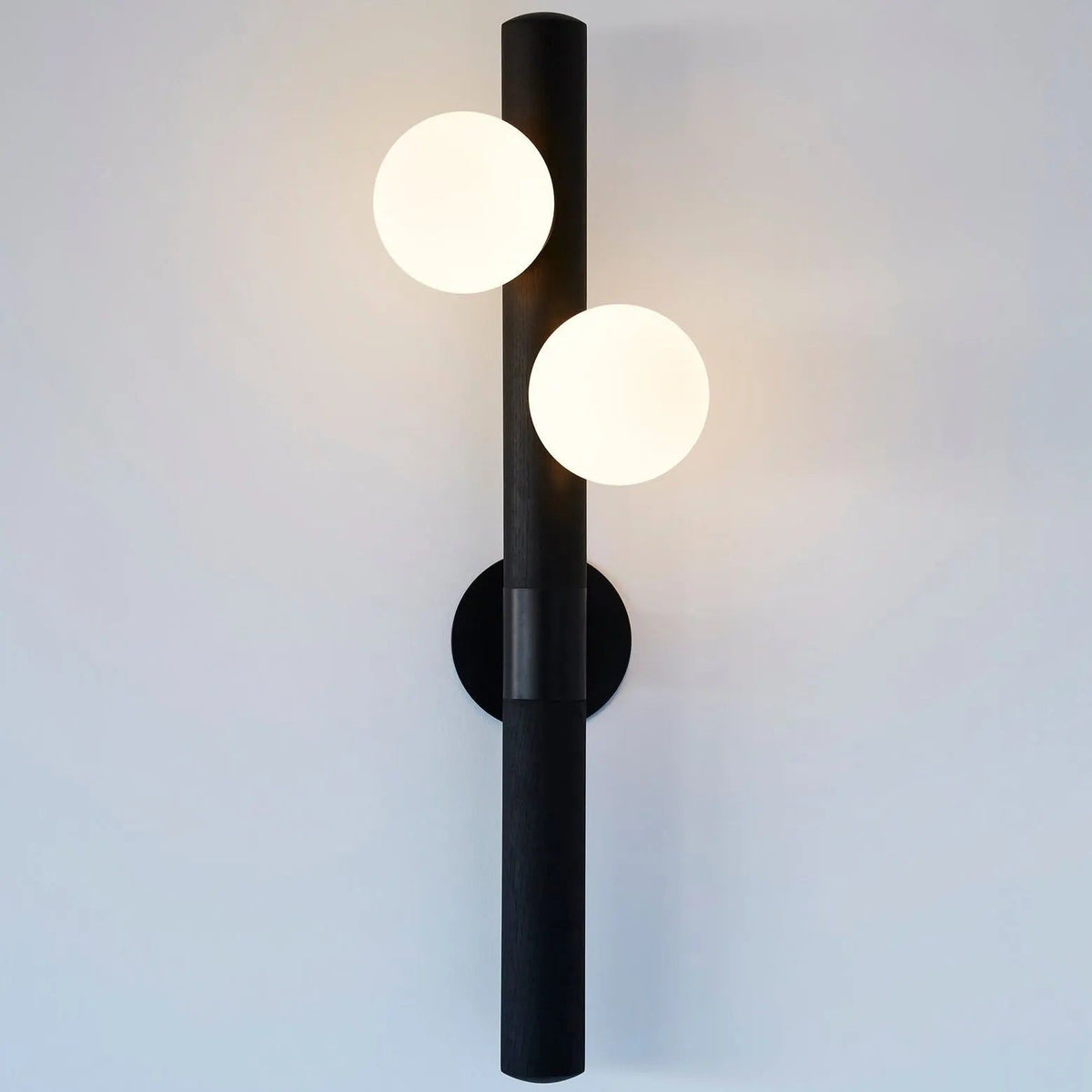 Hollis+Morris - Willow Wall Sconce - WILOSCONCE-LFT-OKB-BLK | Montreal Lighting & Hardware