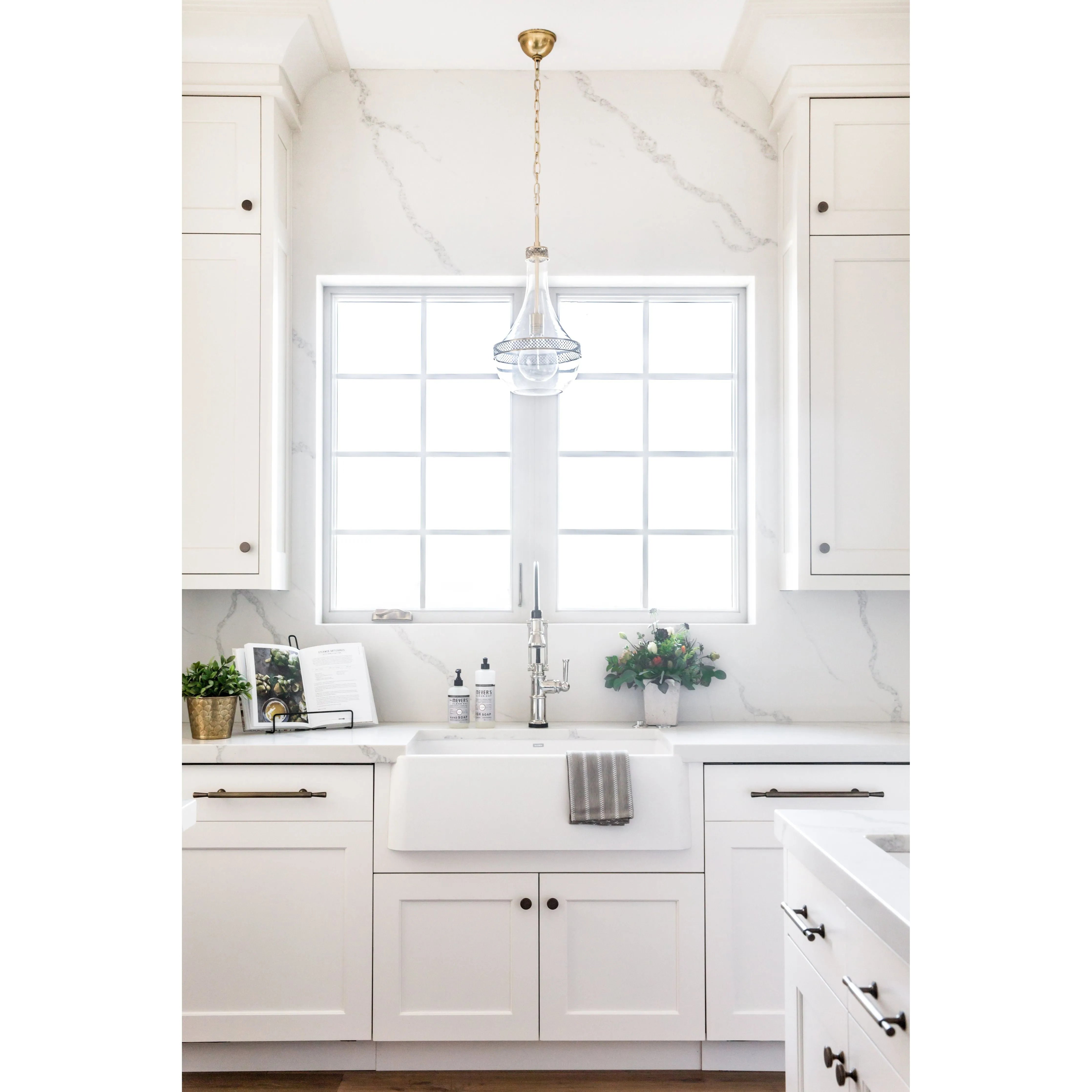 Hudson Valley Lighting - Hagen Pendant - 1810-AGB | Montreal Lighting & Hardware