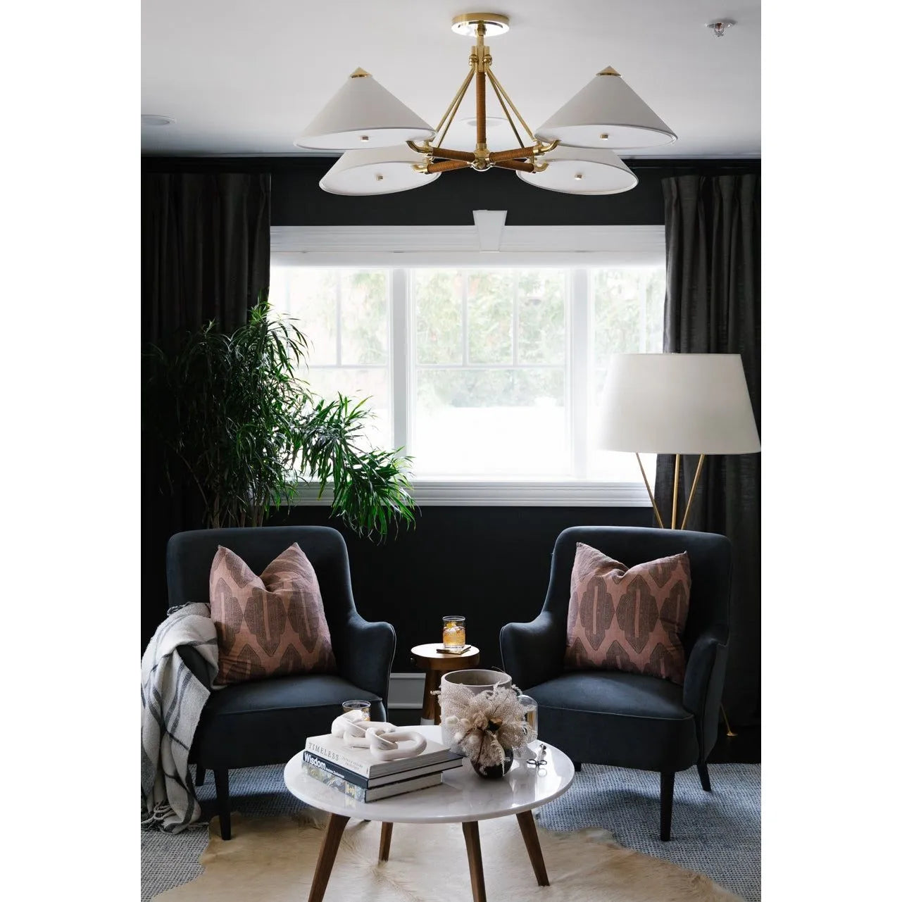 Hudson Valley Lighting - Williamsburg Chandelier - 1046-AGB | Montreal Lighting & Hardware