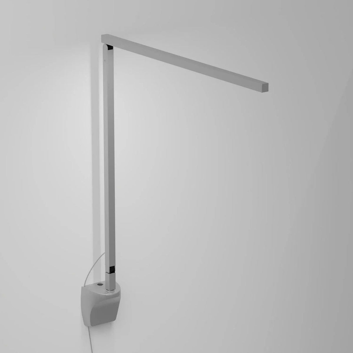 Koncept - Z-Bar Solo LED Desk Lamp Gen 4 - ZBD1000-D-SIL-WAL | Montreal Lighting & Hardware