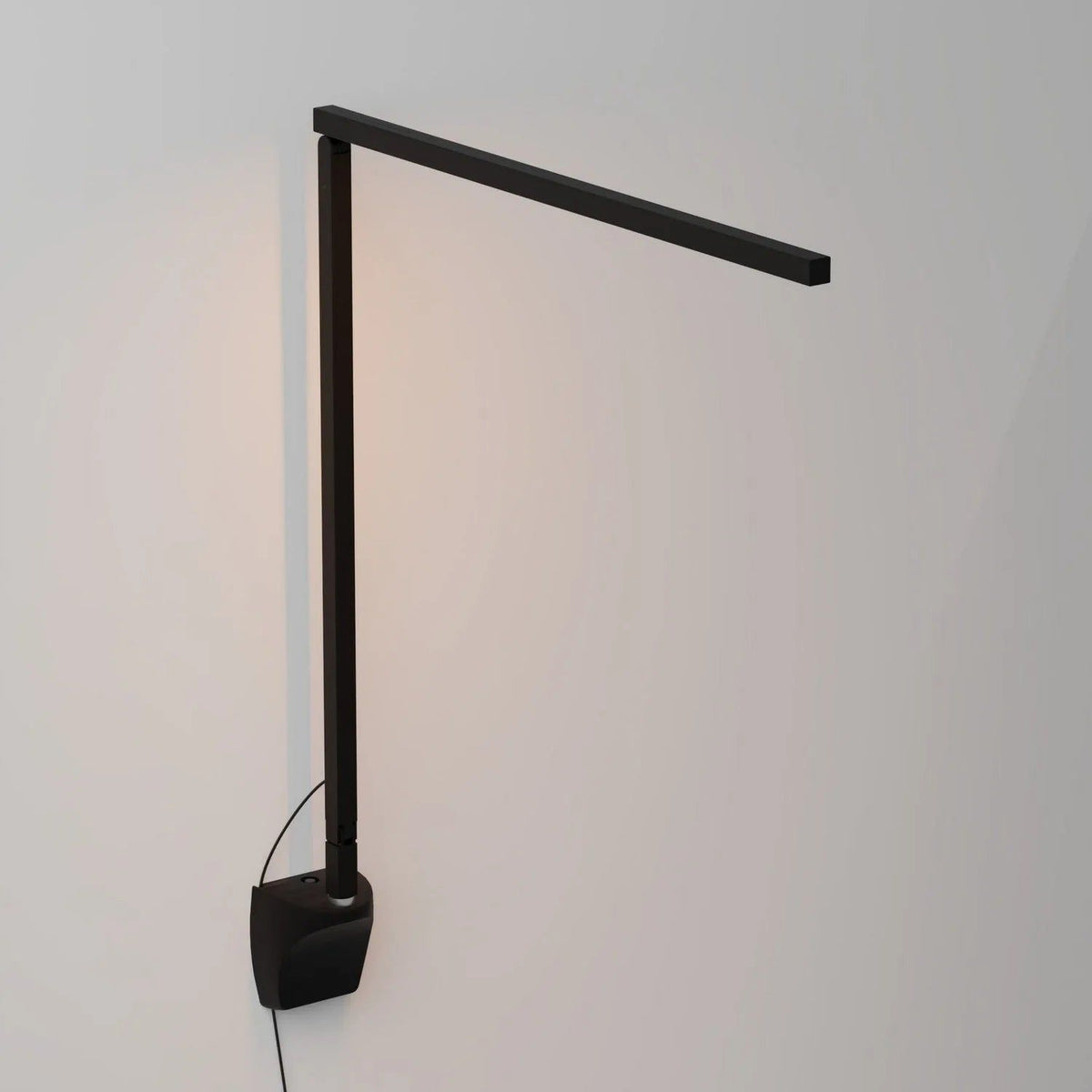 Koncept - Z-Bar Solo LED Desk Lamp Gen 4 - ZBD1000-W-MTB-WAL | Montreal Lighting & Hardware