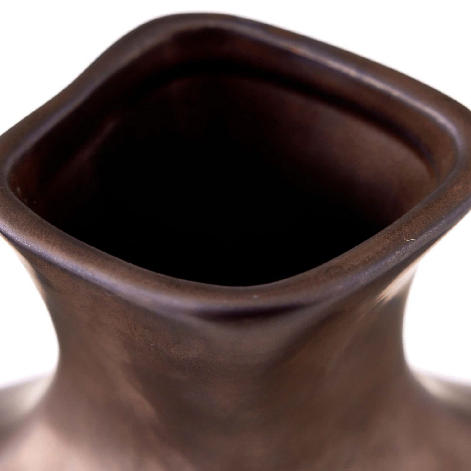 Vase en bronze à canon