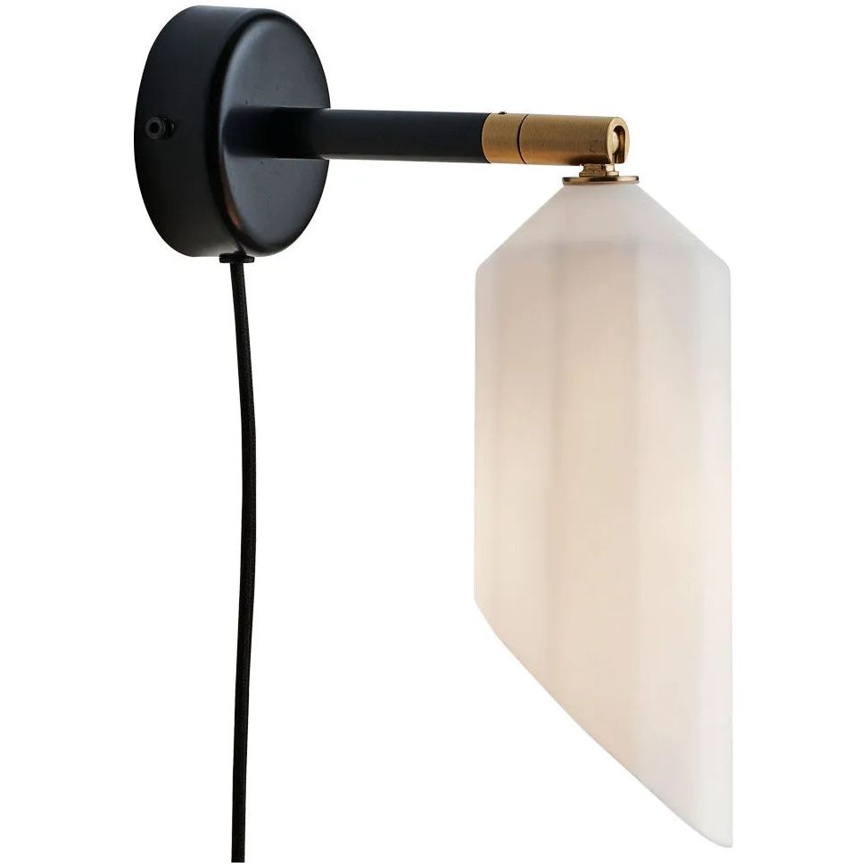 Le Klint - Pliverre Plug-In Wall Sconce - LK-292 | Montreal Lighting & Hardware