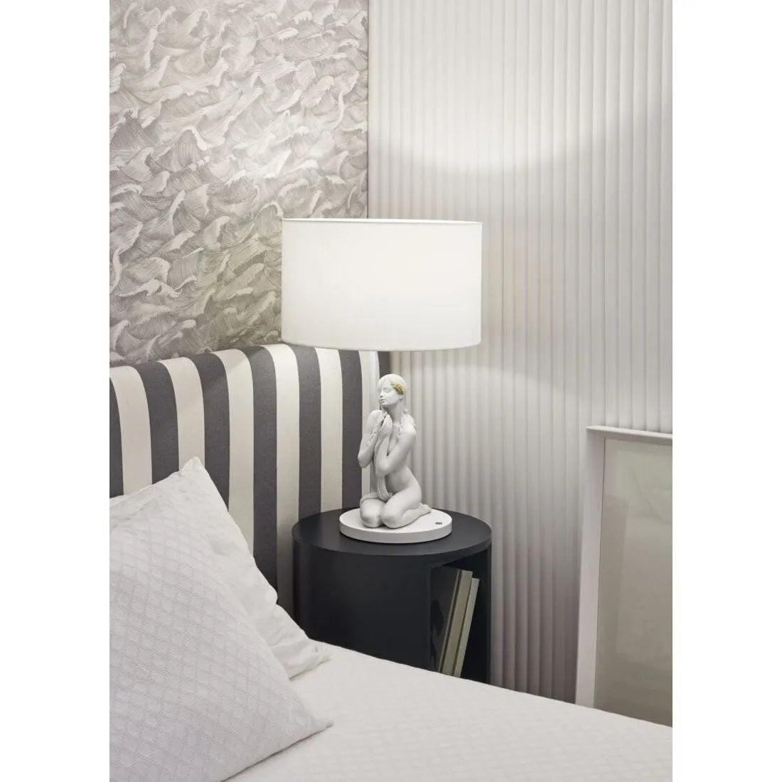 Lladro - Inner Peace Table Lamp - 1024270 | Montreal Lighting & Hardware