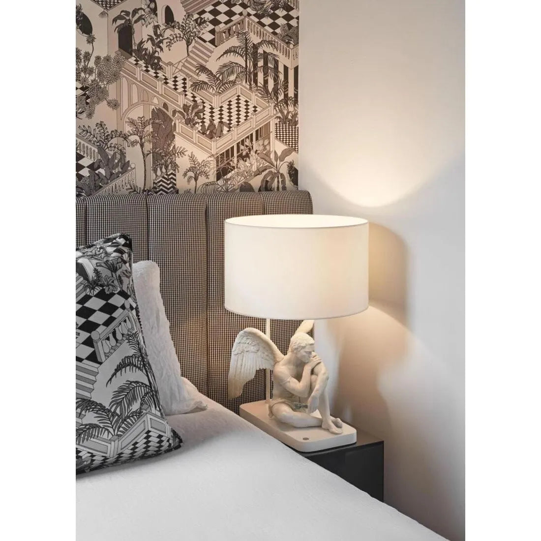 Lladro - Protective Angel Table Lamp - 1024265 | Montreal Lighting & Hardware