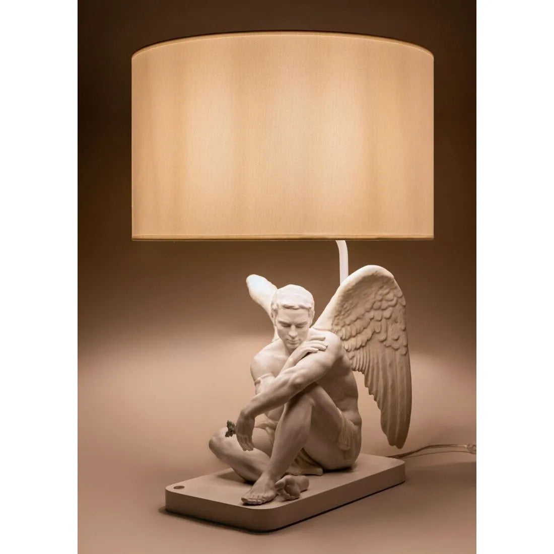 Lladro - Protective Angel Table Lamp - 1024265 | Montreal Lighting & Hardware