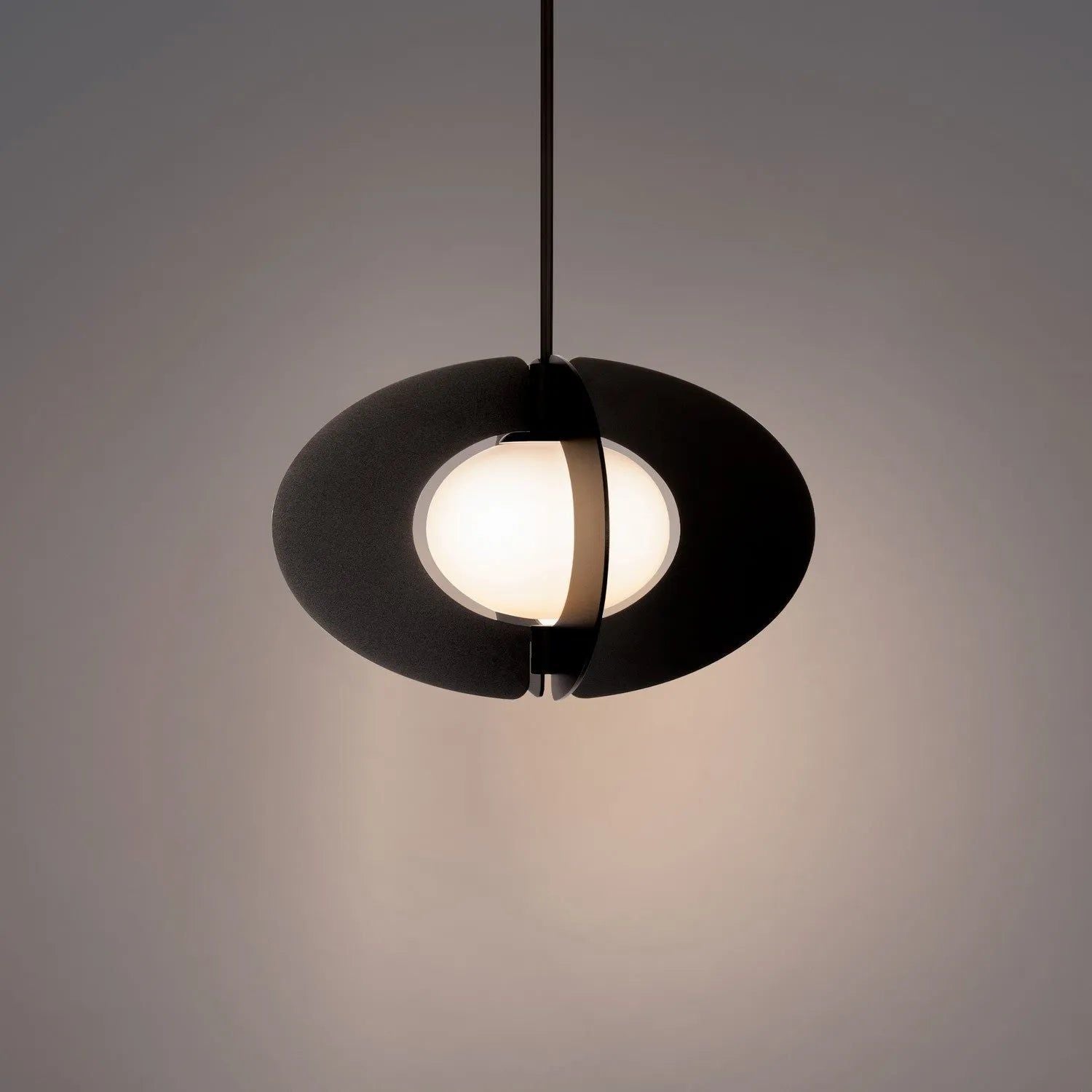 Modern Forms - Echelon LED Pendant - PD-94316-BK | Montreal Lighting & Hardware