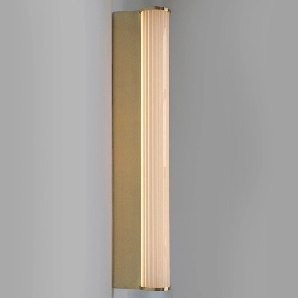 Ridgely Studio Works - Ember S1 Wall Sconce - EMB-S1-WS-16-BNI-SCL | Montreal Lighting & Hardware