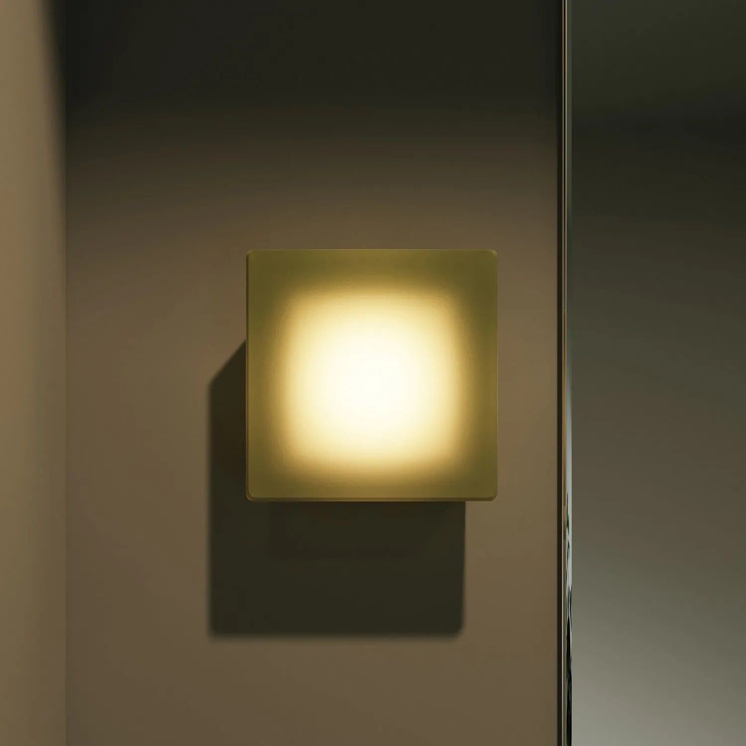 Sonneman - Mist Square Wall Sconce - 7540.98A | Montreal Lighting & Hardware