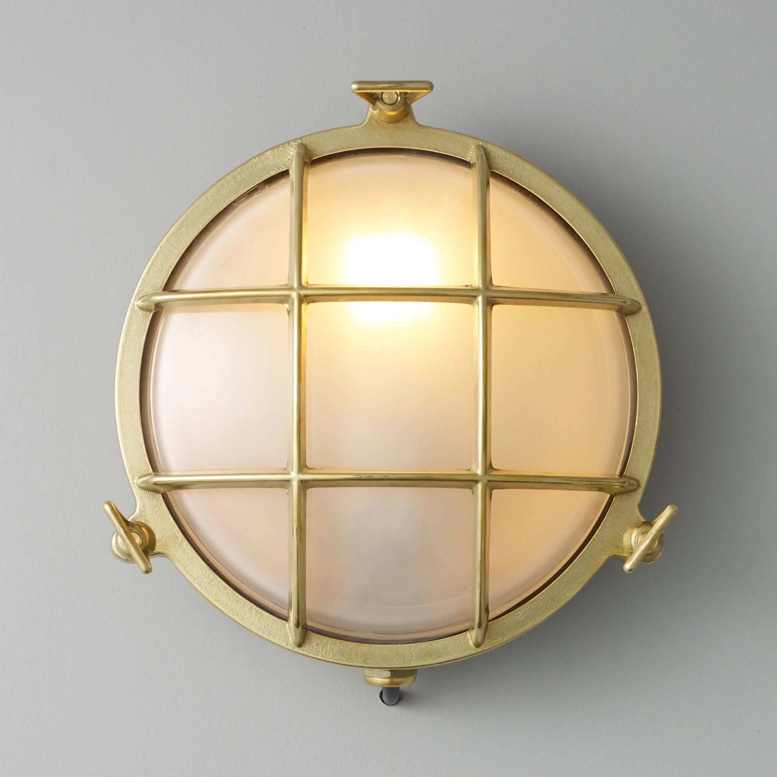 Davey Lighting - Brass Bulkhead 7027 - US-DP7027/BR | Montreal Lighting & Hardware