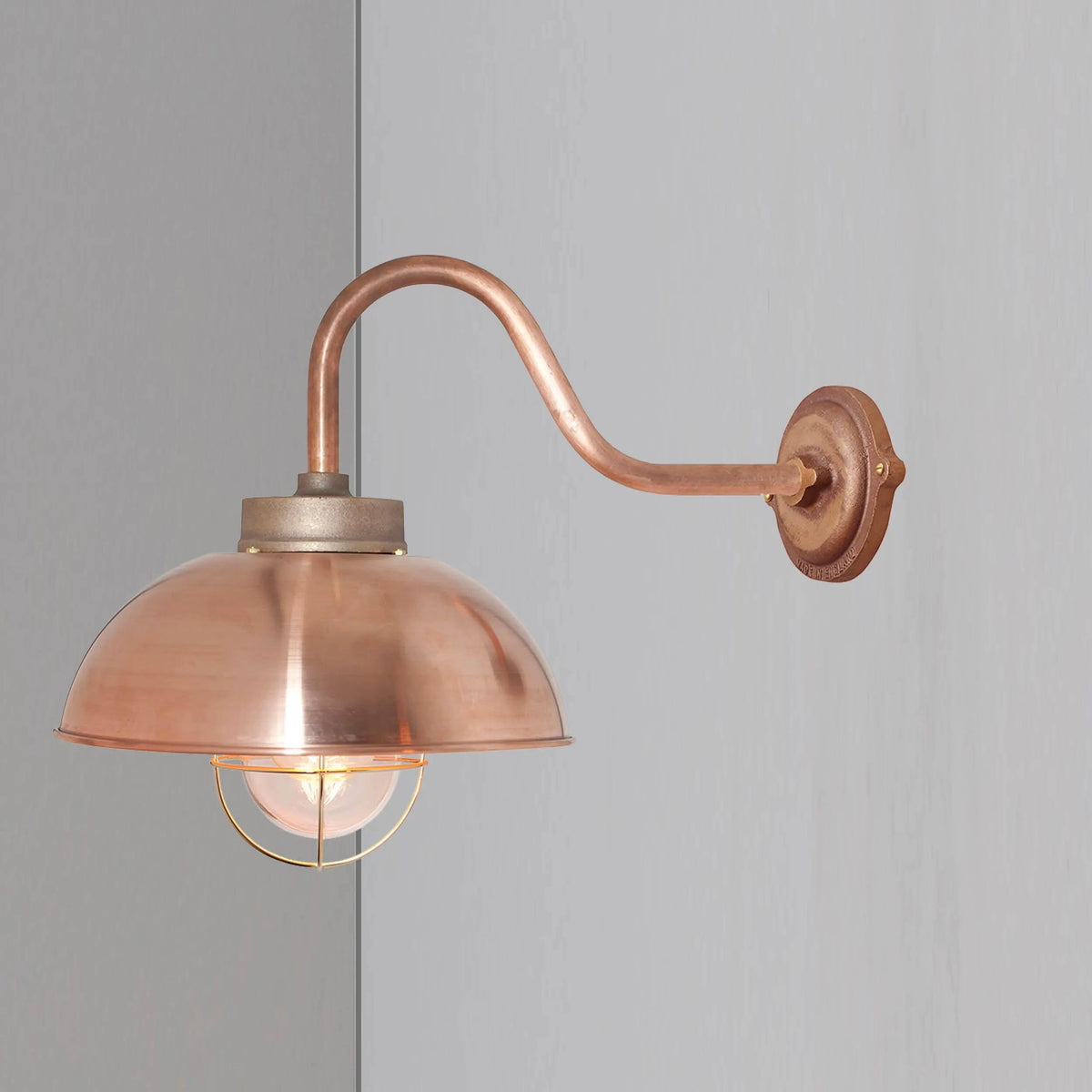 Davey Lighting - Shipyard Wall Light 7222 - US-DP7222/BRKT/CO/CL | Montreal Lighting & Hardware