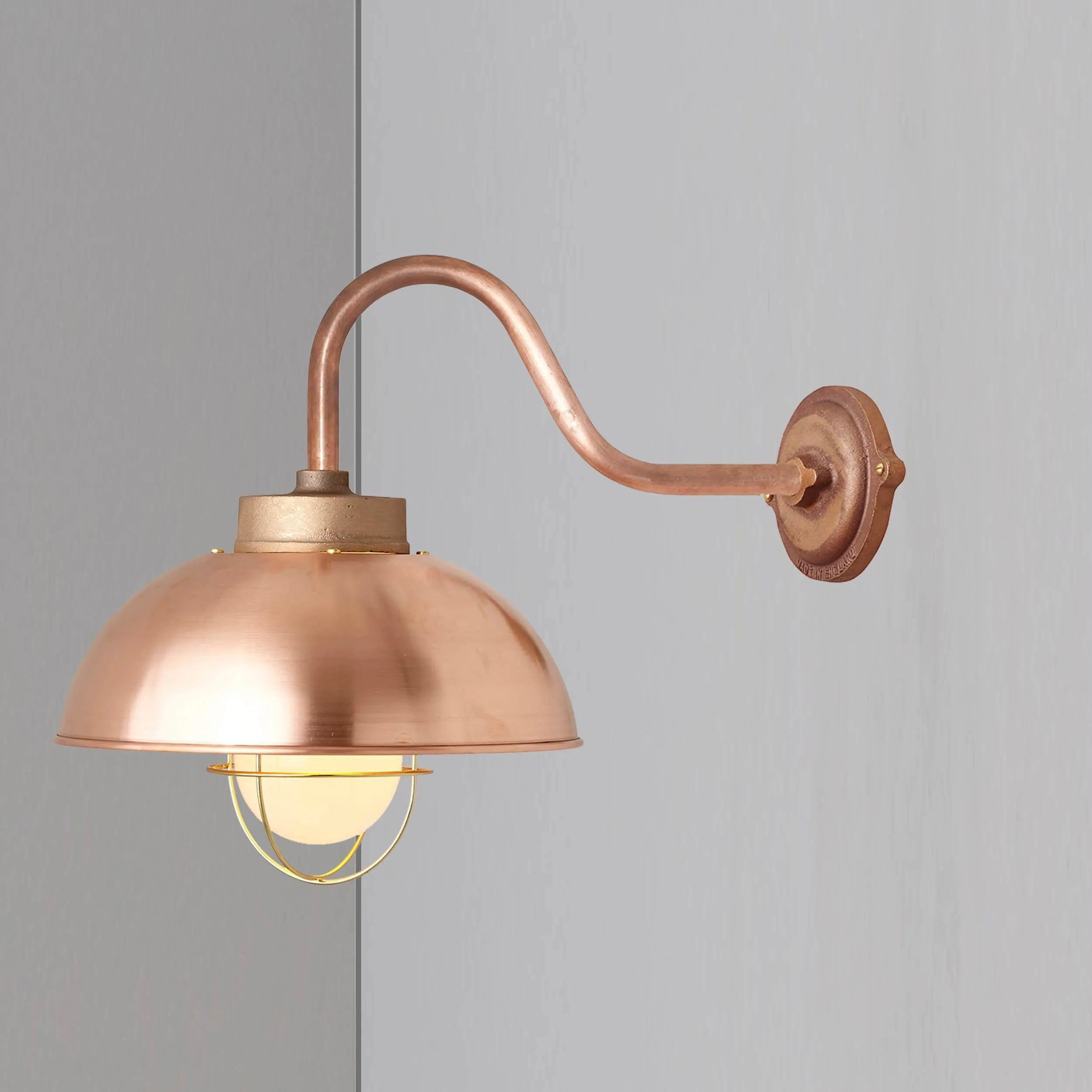 Davey Lighting - Shipyard Wall Light 7222 - US-DP7222/BRKT/CO/FR | Montreal Lighting & Hardware