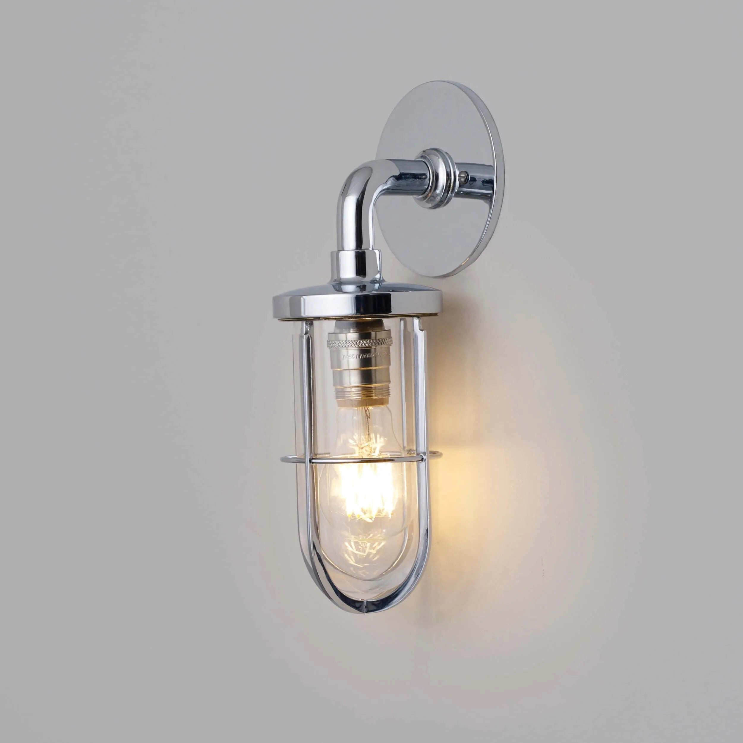 Davey Lighting - Weatherproof Ship's Well Glass Light 7207 - US-DP7207/CP/CL | Montreal Lighting & Hardware