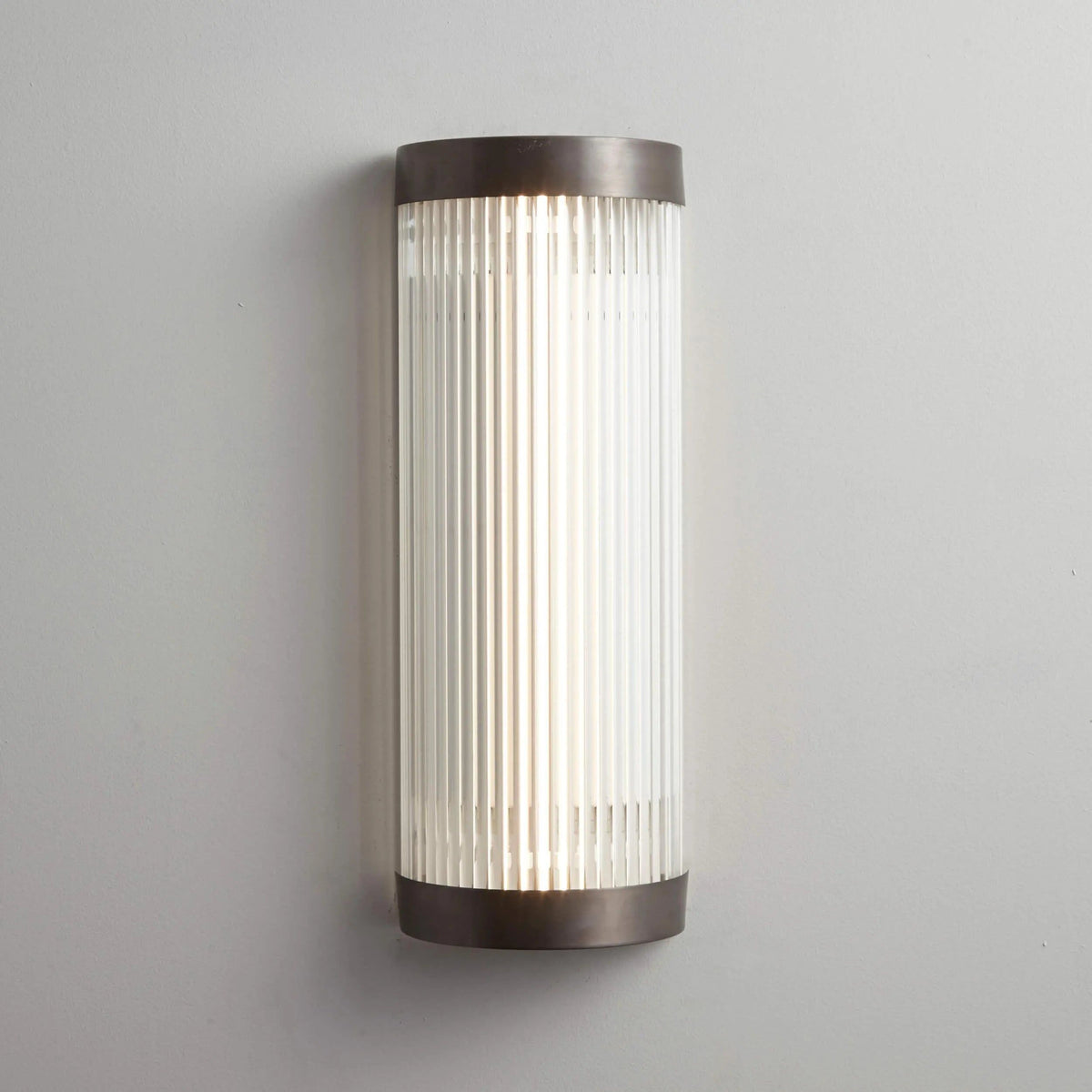 Davey Lighting - Wide Pillar Light 7210 (LED) - US-DP7210/40/BR/WE/LED | Montreal Lighting & Hardware