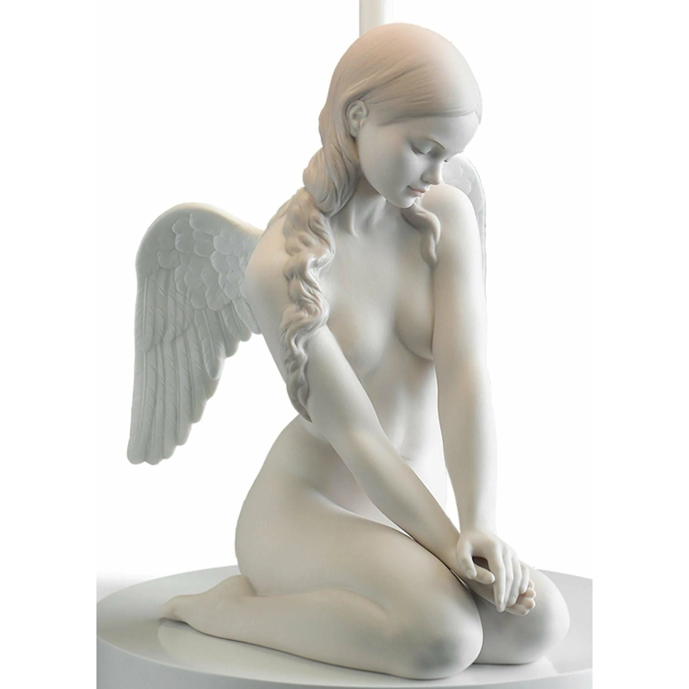 Lladro - Beautiful Angel Table Lamp - 01023030 | Montreal Lighting & Hardware