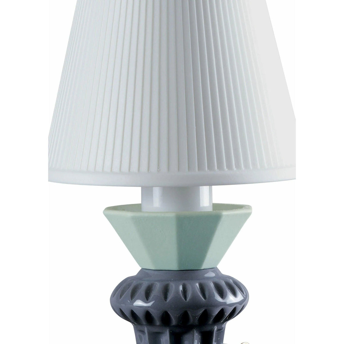 Lladro - Belle de Nuit Lithophane Table Lamp - 01023206 | Montreal Lighting & Hardware