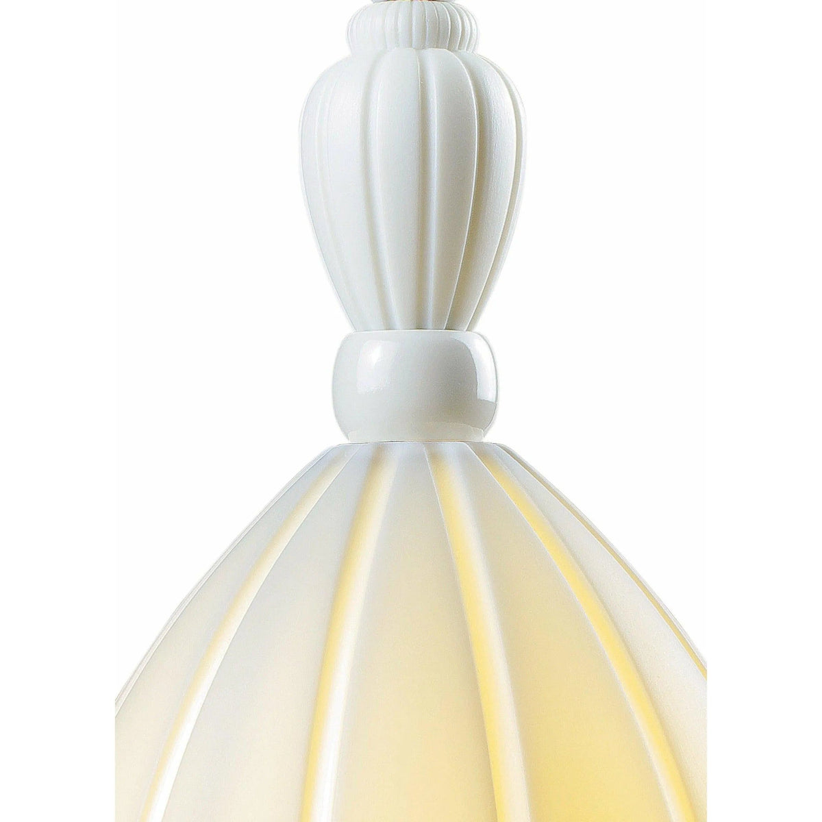 Lladro - Mademoiselle Daniela Table Lamp - 01023664 | Montreal Lighting & Hardware