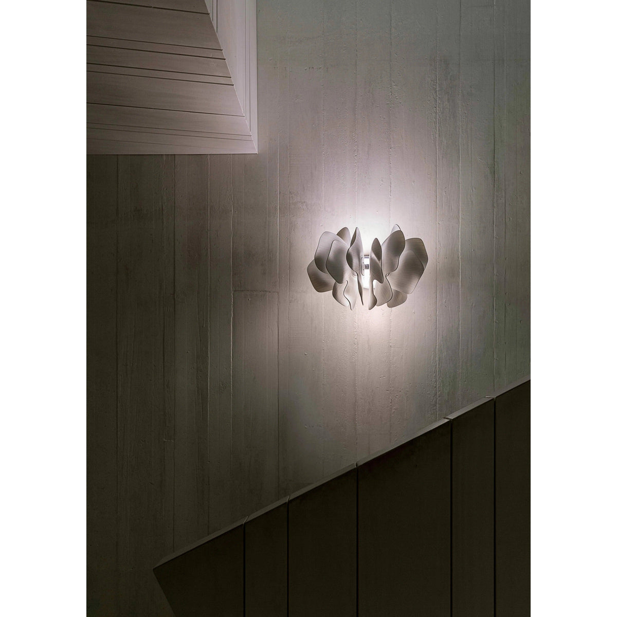 Lladro - Nightbloom Wall Sconce - 01023973 | Montreal Lighting & Hardware