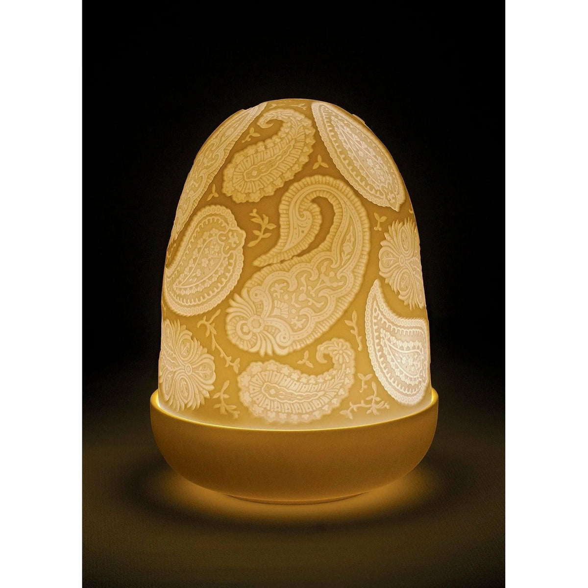 Lladro - Paisley Dome Table Lamp - 01023919 | Montreal Lighting & Hardware