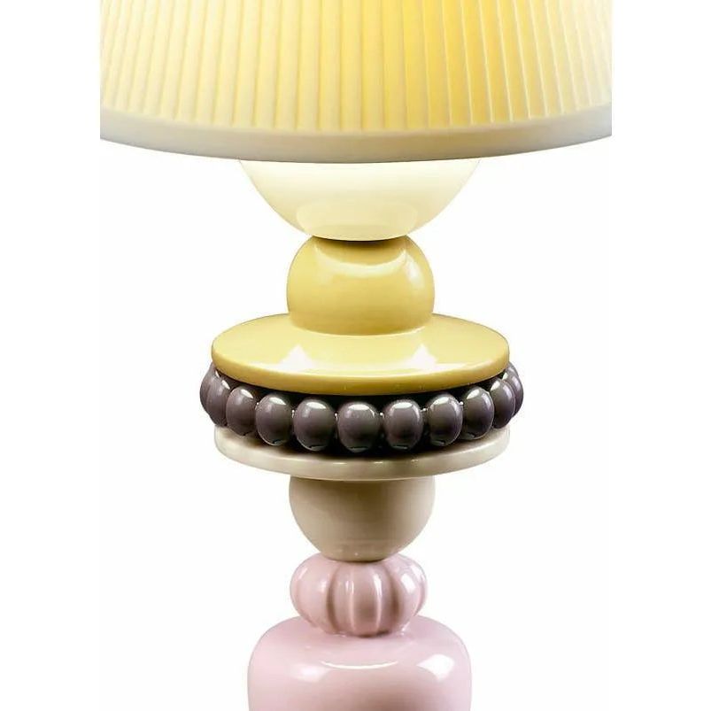 Lladro - Sunflower Firefly Table Lamp - 01023920 | Montreal Lighting & Hardware