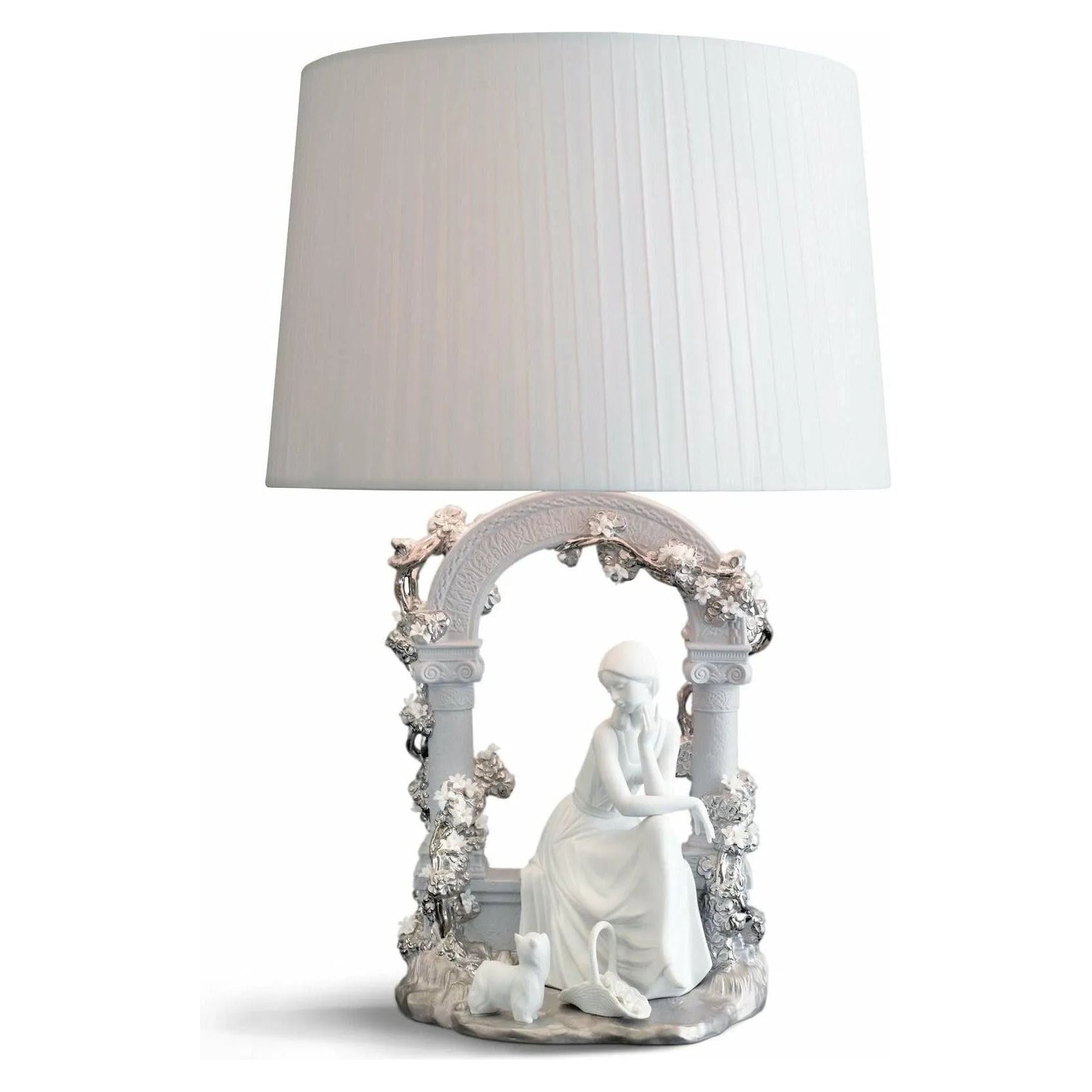 Lladro - Tranquility Table Lamp - 01023146 | Montreal Lighting & Hardware