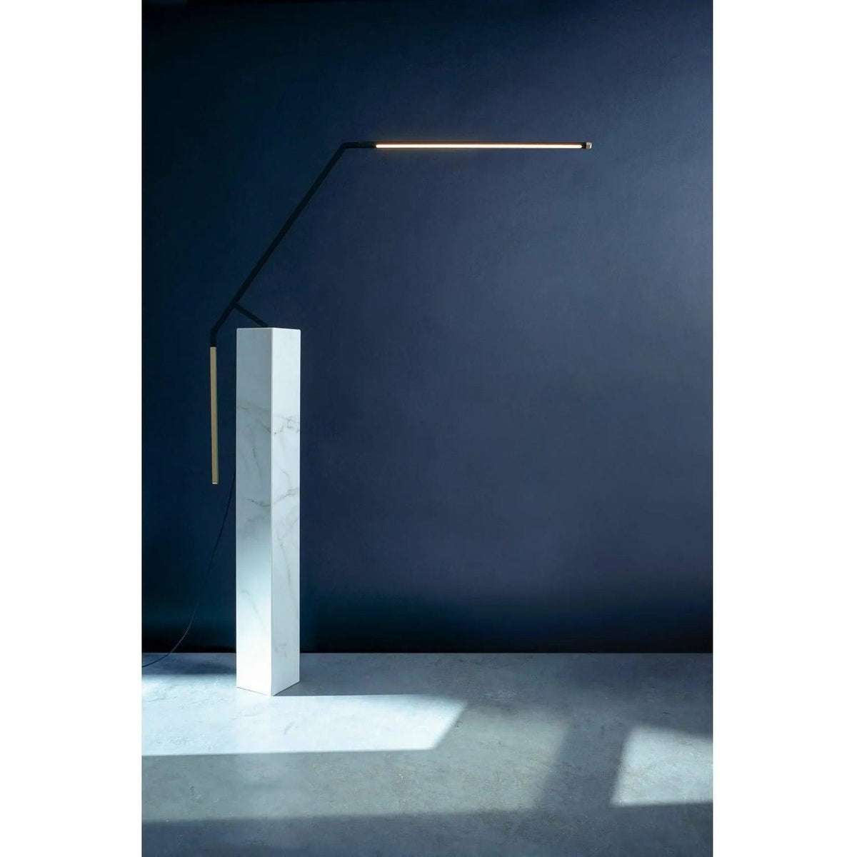 Nemo Lighting - Bird Table Lamp - BIR LNO 11 | Montreal Lighting & Hardware