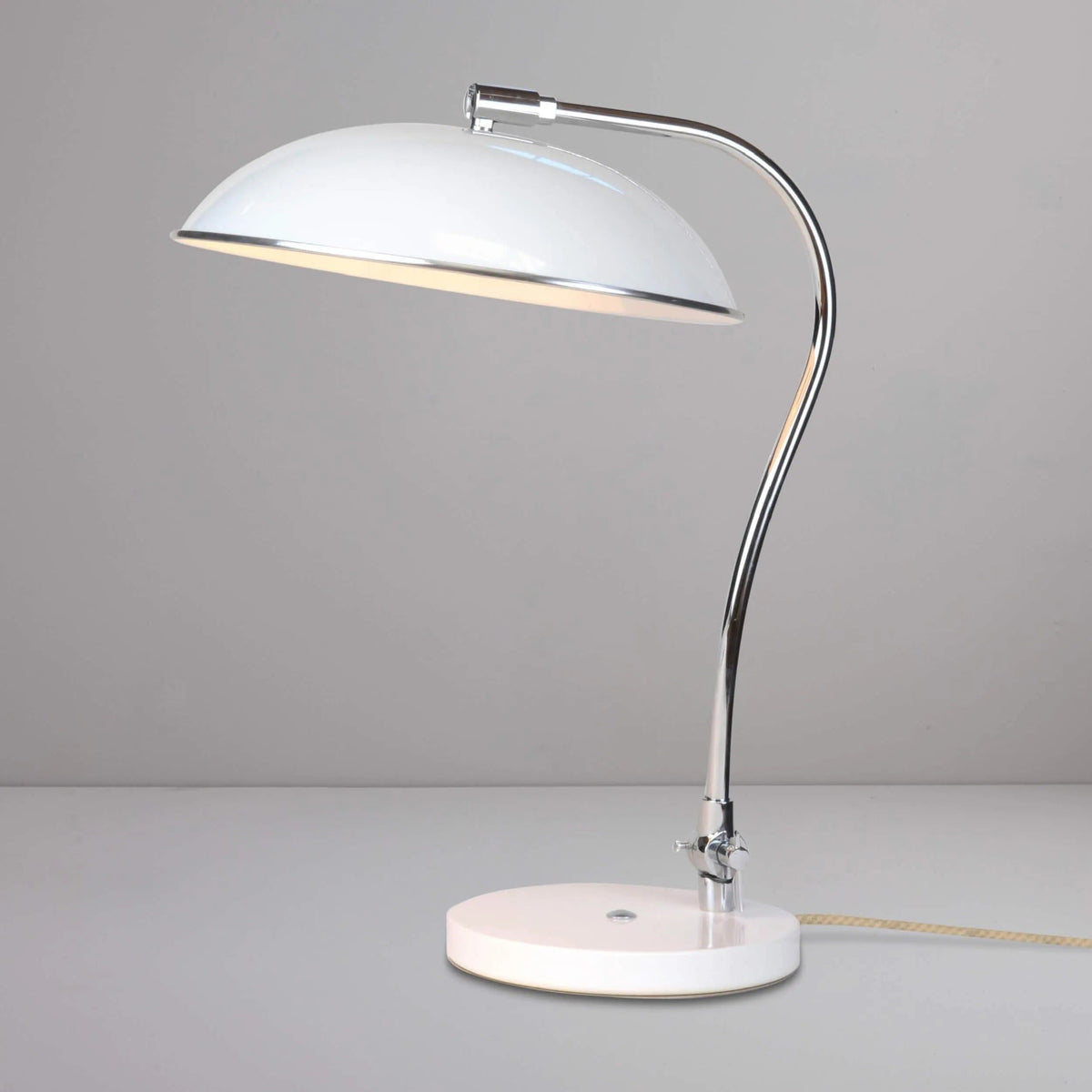 Original BTC - Hugo Table Light - US-FT417W | Montreal Lighting & Hardware