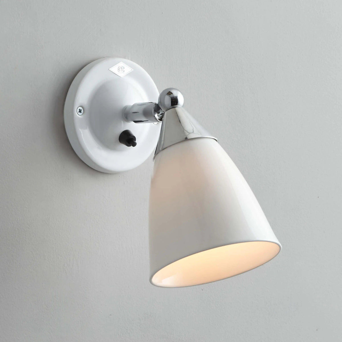 Original BTC - Mann Switched Wall Light - US-FW399N | Montreal Lighting & Hardware