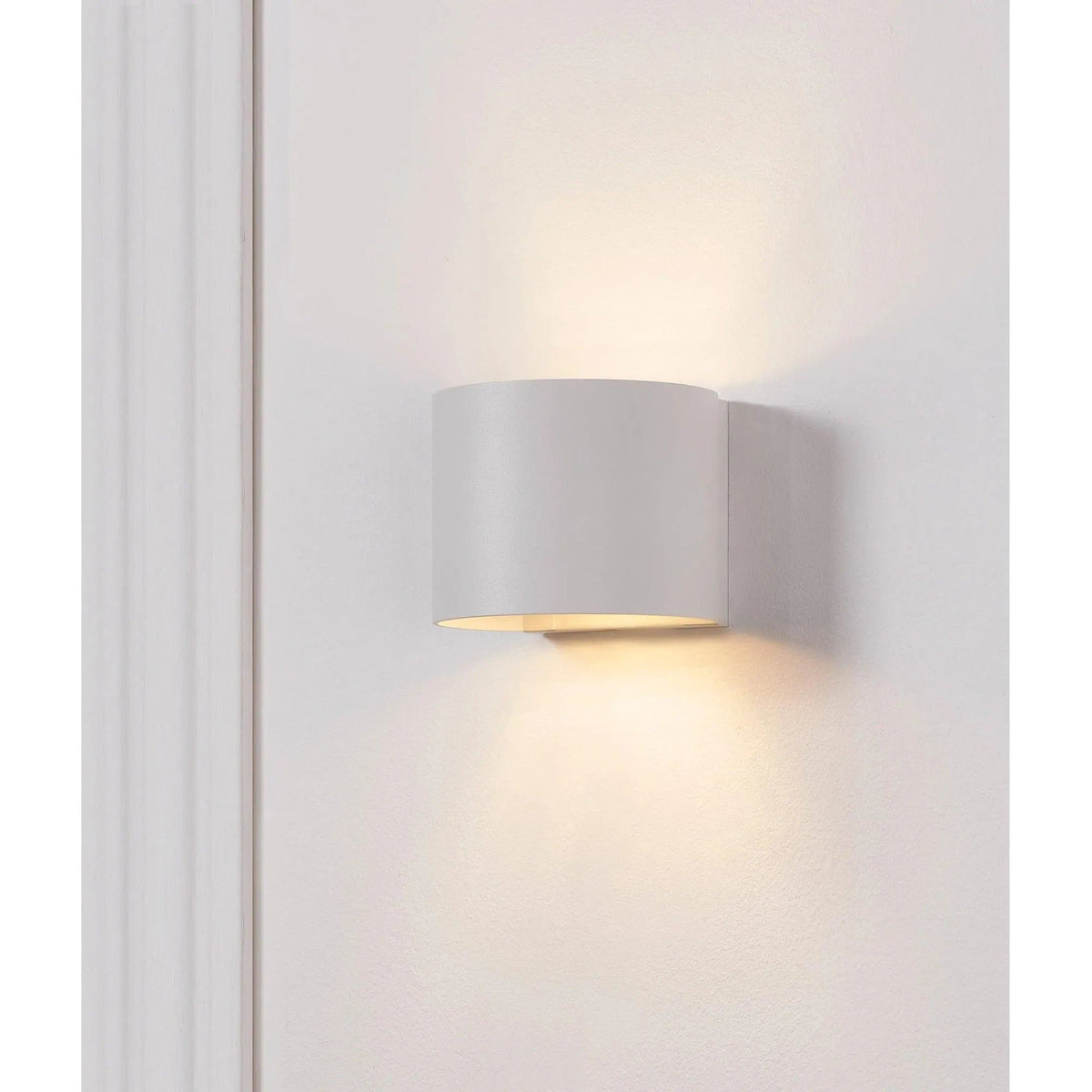 Renwil - Zak Wall Sconce - WS112 | Montreal Lighting & Hardware